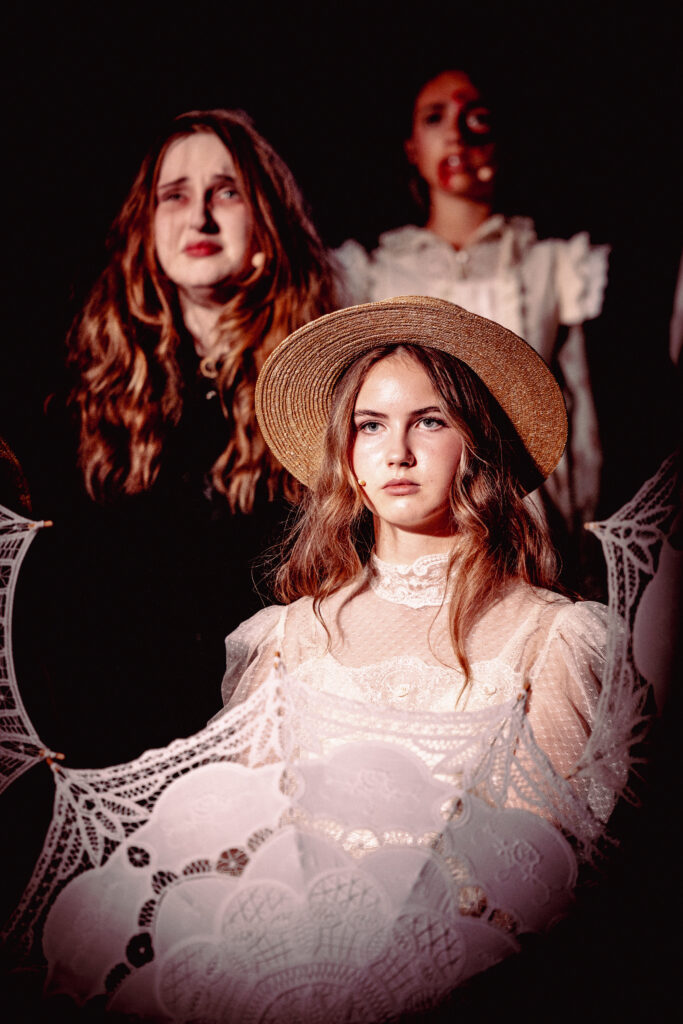 Senior Picnic at Hanging Rock photo 126 3